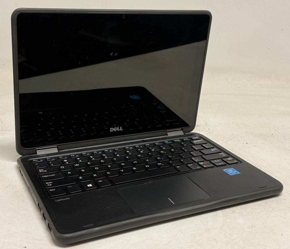 Dell Latitude 3189 2in1 11.6″ (N4200 – 4GB RAM – NO OS/HDD) – Lot of 10*