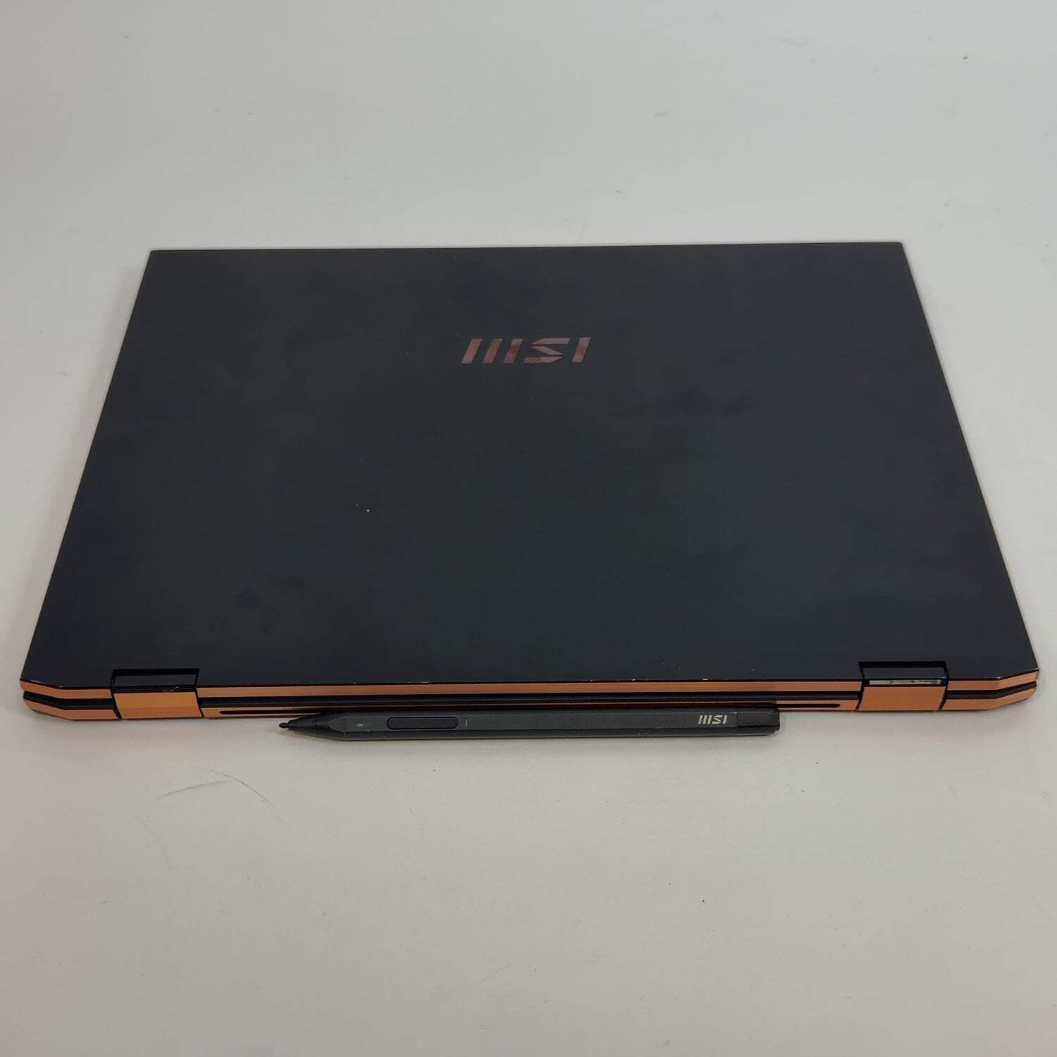 Broken MSI Summit E13 Flip Evo A13MT 13.4″ i7-1360P 16GB RAM 1TB SSD Cracked