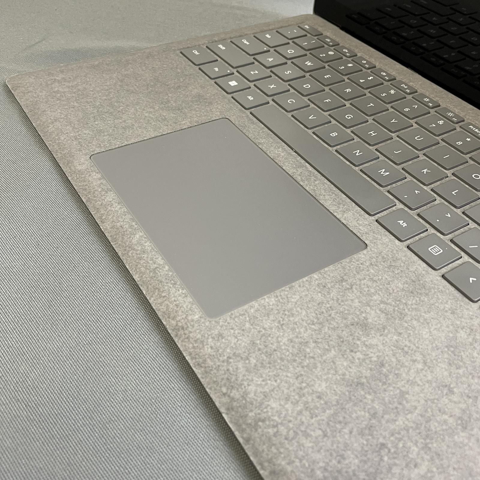 Microsoft Surface Laptop 5, Core i5-1245U, 8GB, 512GB NVMe, Win 11 Pro | Silver