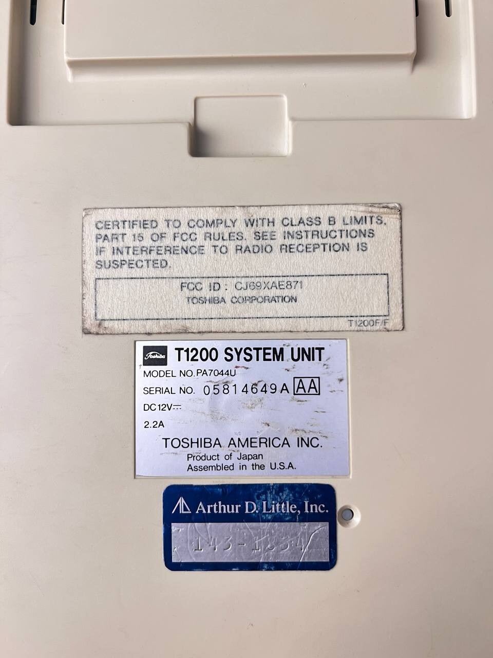 Toshiba T1200 Vintage Laptop In working condition (TESTED)