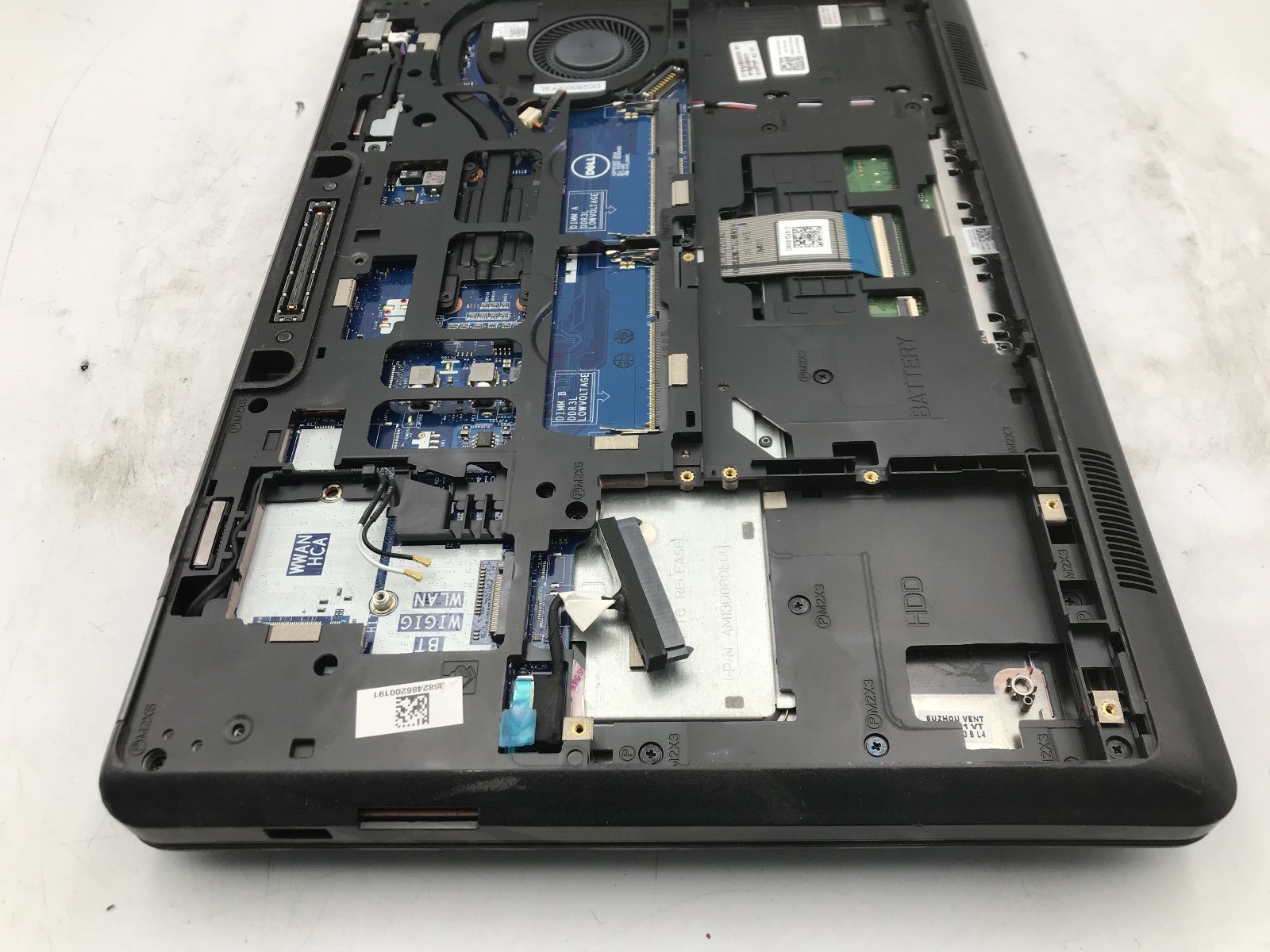 DELL LATITUDE E5450 – BOOTS TO BIOS – INTEL I3 5010U – NO RAM – BAD LCD -READ-BB