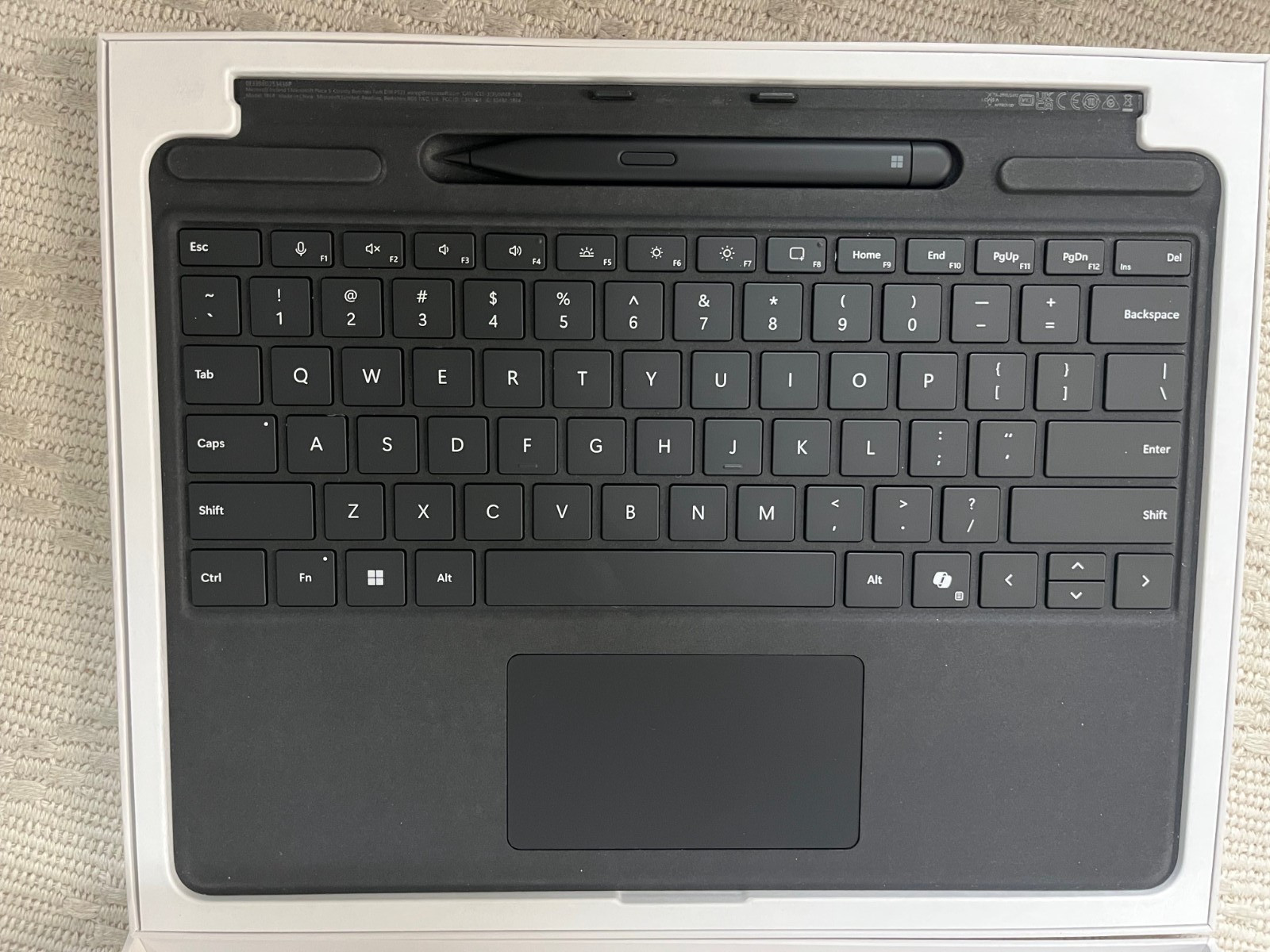 Microsoft Surface Pro 11 2076 13″ OLED Snapdragon Elite 16GB 1TB w/ Pen+Keyboard
