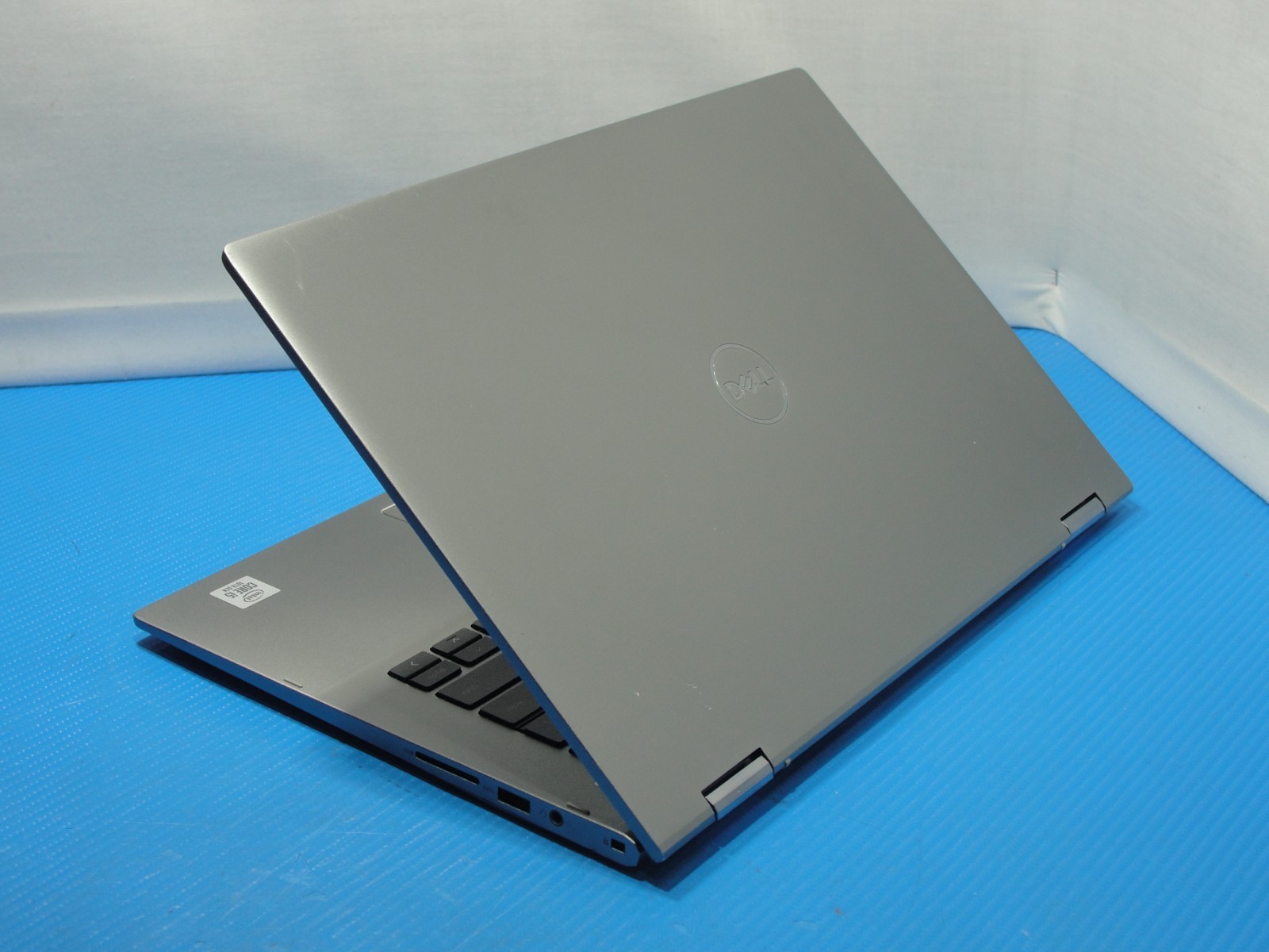 Dell Inspiron 5400 2n1 14”FHD Touch Intel Core i5-1035G1 1GHz 24GB SSD 512GB