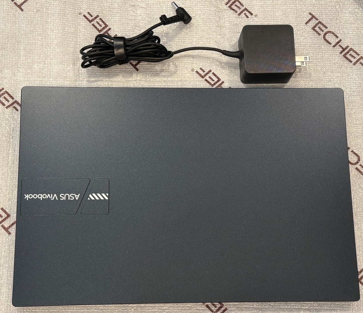 Asus Vivobook 14 14″ FHD Laptop i7-1355U 12GB 512GB SSD Sleeve X1404VA-I712512