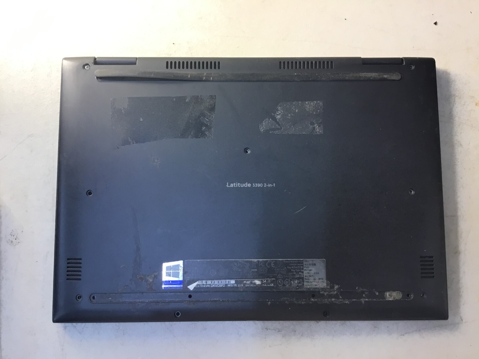 Dell Latitude 3390 2-in-1, i5-8350U 1.70Ghz, 8GB RAM, NO HDD