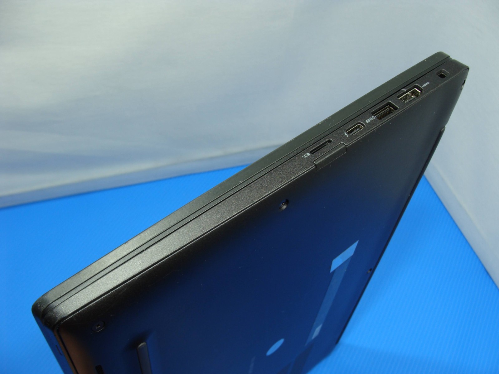 Dell Latitude 7520 15.6″FHD TOUCH core i7-1185G7 3GHz 32GB 1TB SSD +Charger