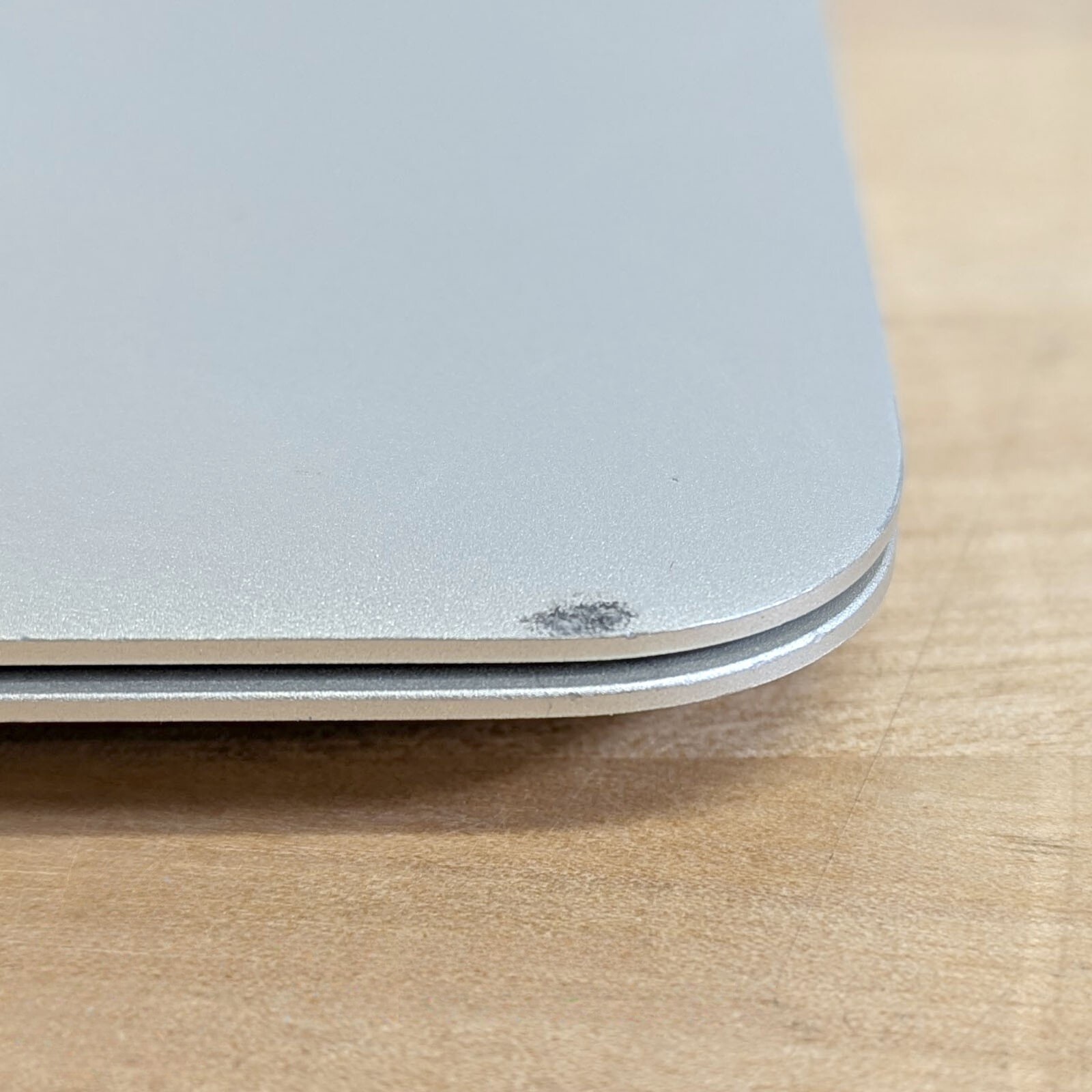 Apple MacBook Air A1466 i5-3427u 1.80GHz 4GB RAM (2012 – No Drive)