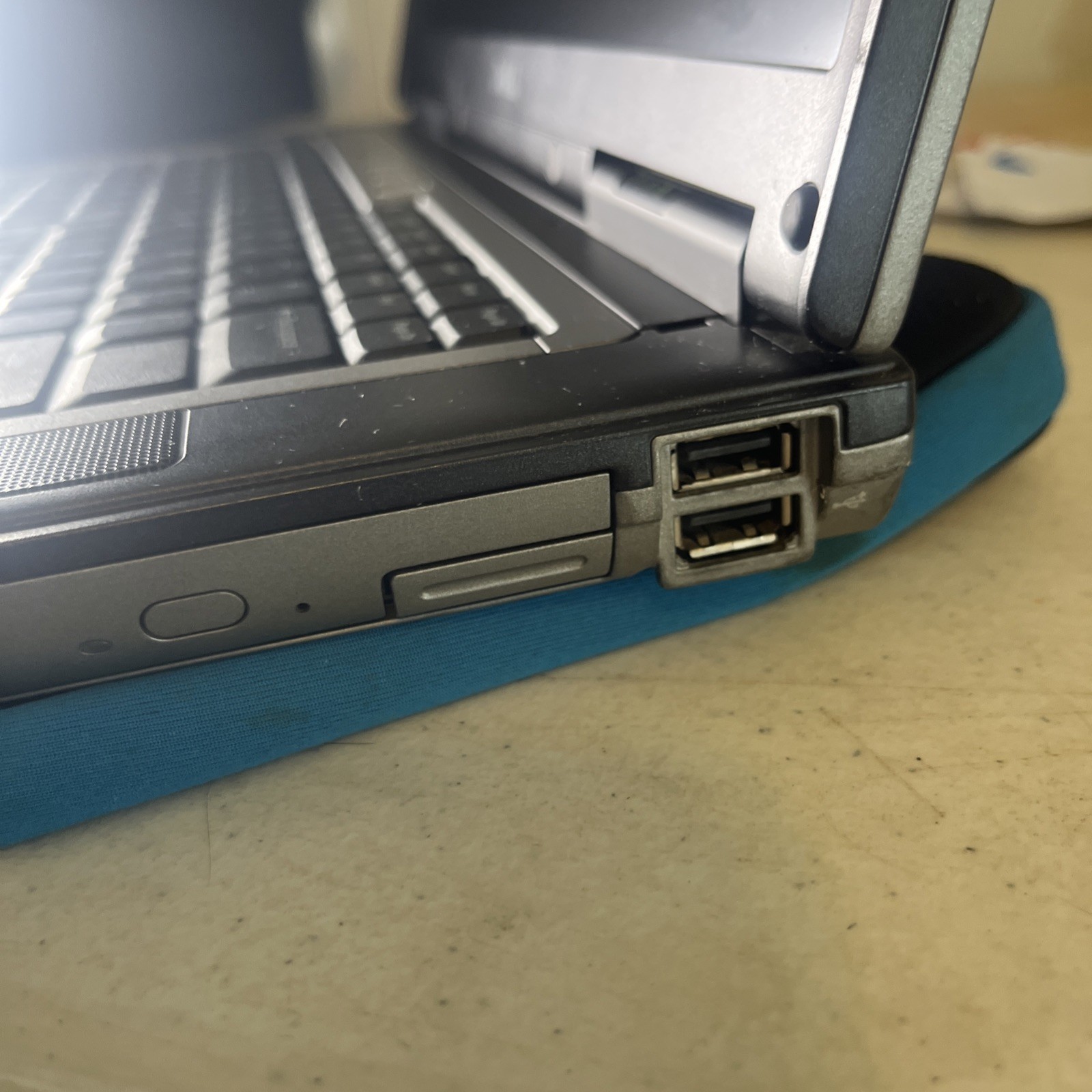 Dell Latitude D820 15.4in. Notebook/Laptop With LTE L16