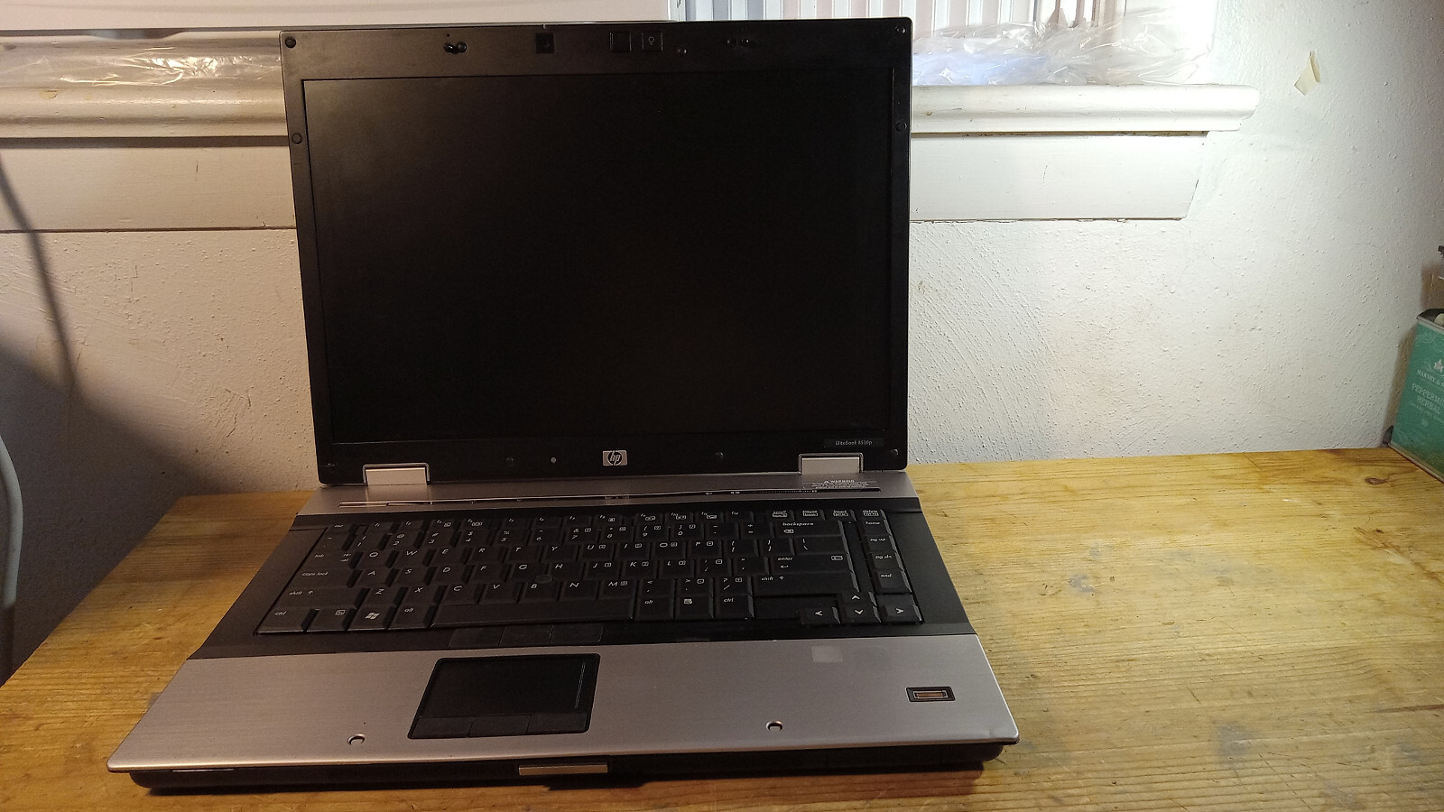 HP Elitebook 8530P, CPU Intel T9400 2.3 GHZ, 480 SSD, 4 GB RAM, Win. 11 Pro