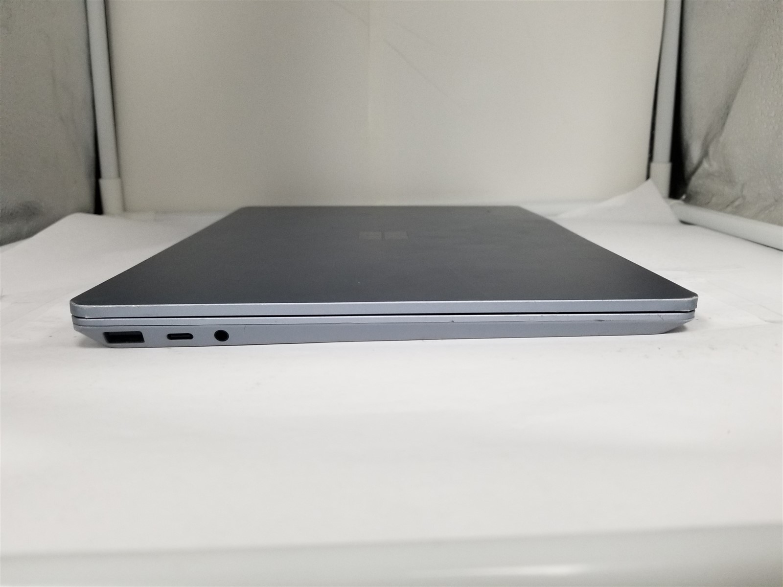 Microsoft Surface Laptop Go Core i5 12.4″ 8GB/128GB Blue Reduced Price VW5897