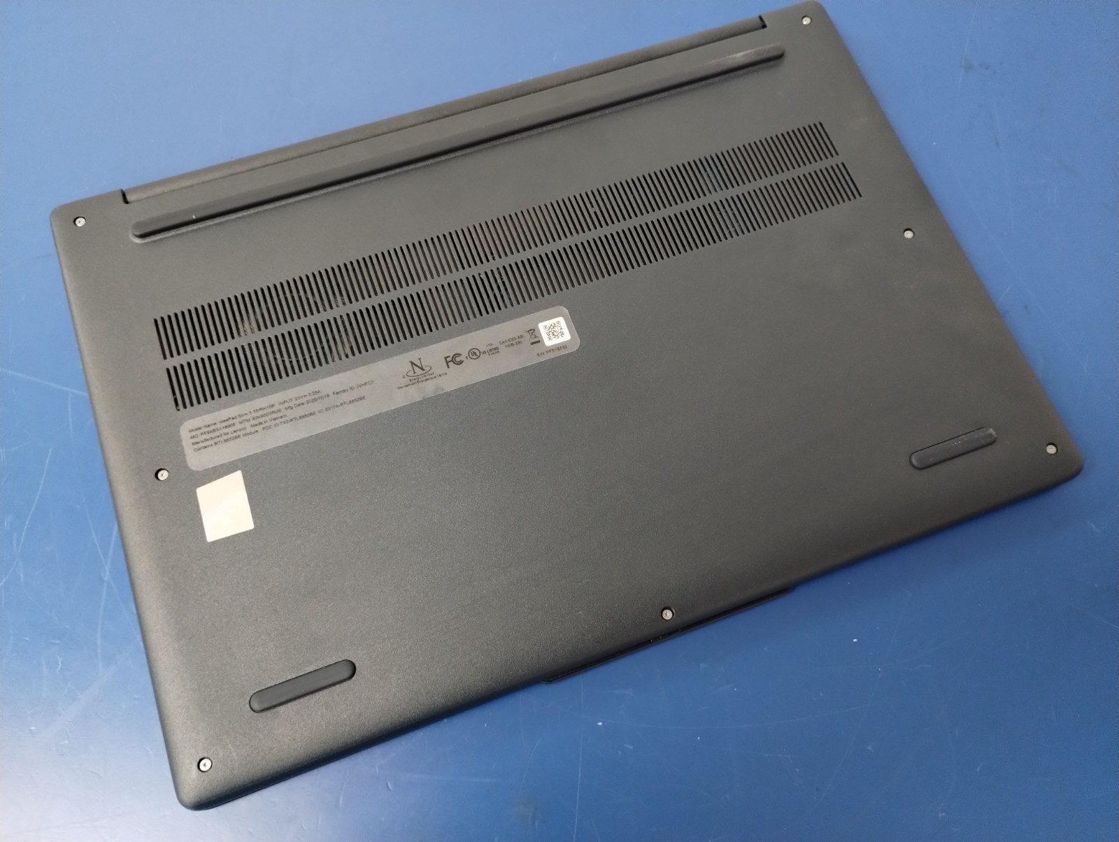 Lenovo Slim 3 15IRH10R, Intel Core 5 210H, 2.20 GHz, 16 GB RAM, 1 TB NVMe SSD