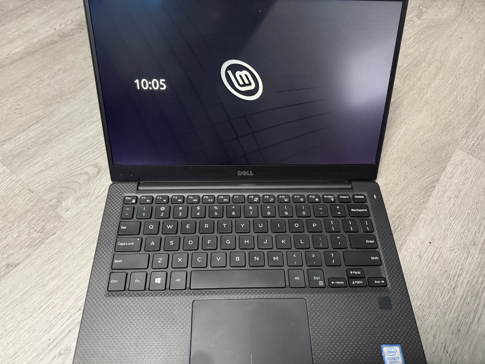 Dell XPS 13 9370 13.3” Intel Core i7 8th Gen | 8GB RAM | 256GB SSD | Charger