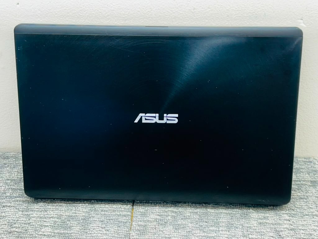 ASUS Q500A-BH15N01 Core i5 6GB Ram 750GB 15.6″ Laptop Windows 10 Tested – 703927