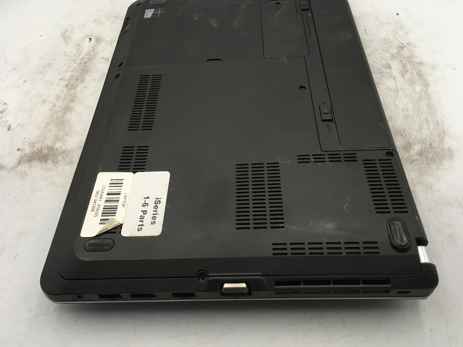 LENOVO THINKPAD E440 – BOOTS TO BIOS/BAD LCD – INTEL I3 4000M – NO RAM -READ-BB