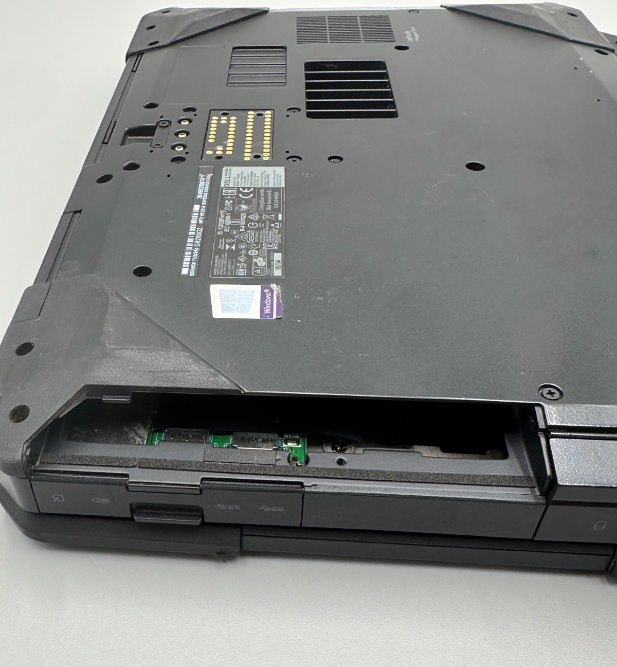 Dell Latitude 14″Rugged 5414 i5-6300U NO SSD/CADD 8GB DDR4 Black Laptop C/READ