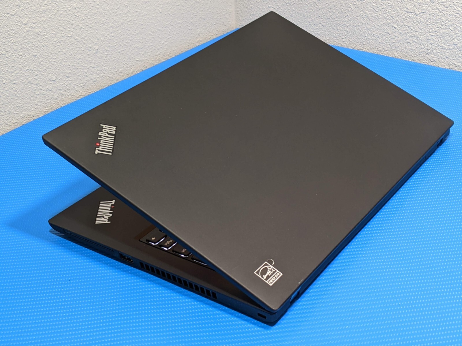 Lenovo ThinkPad T14 Gen 2i 14″FHD vPro i7-1185G7 3GHz 16GB 256GB 96t +Charger