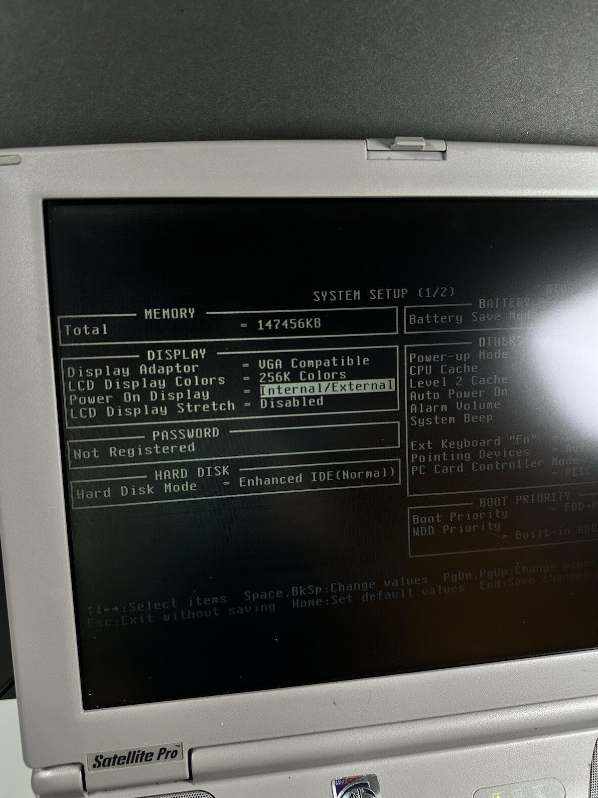 Toshiba Satellite Pro 440CDX Vintage Laptop w/ Port Replicator Charger Boot BIOS