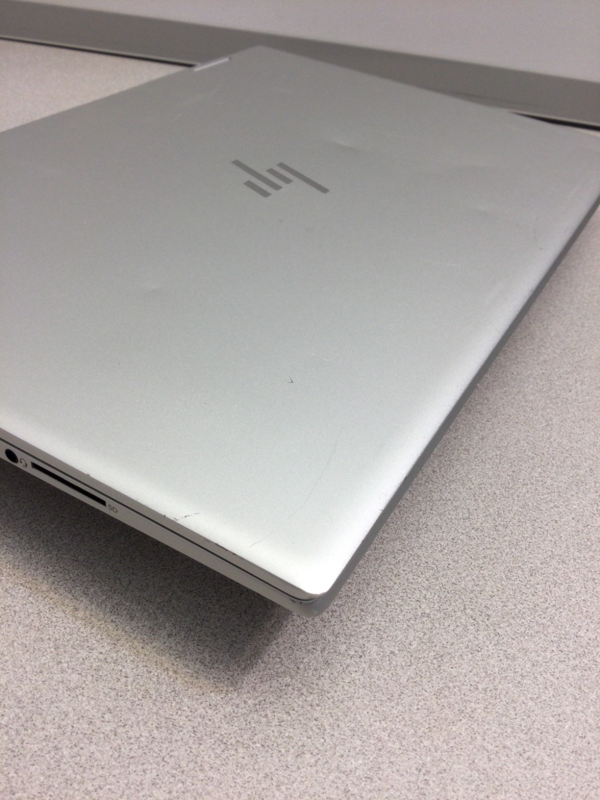 HP Envy x360 Convertible 15m-dr1xxx 15.6″Touch /i7-10510U/16GB/256GB SSD 1.80ghz