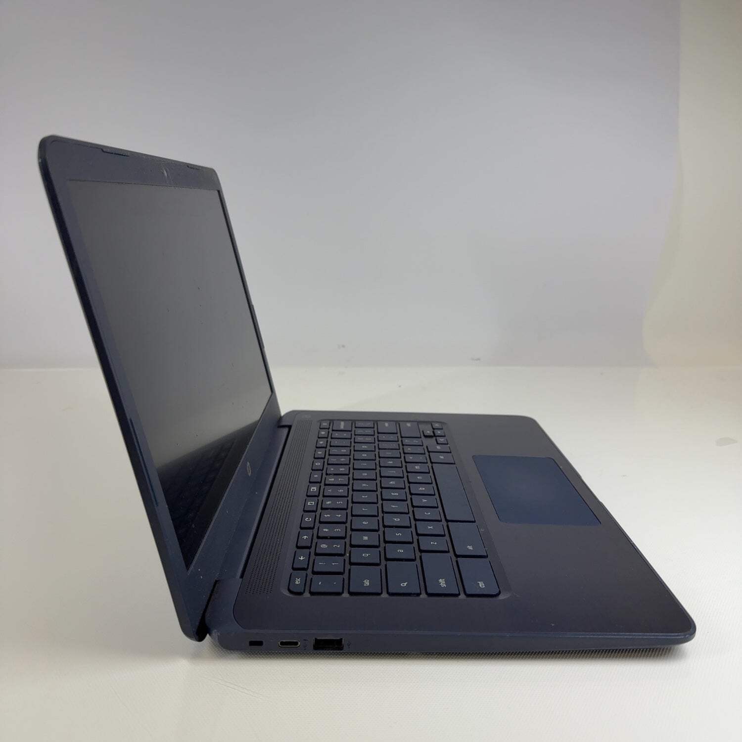 HP HP Chromebook 14-DB0043WM 14″ AMD A4-9120 1.6GHz 4GB RAM 32GB SSD