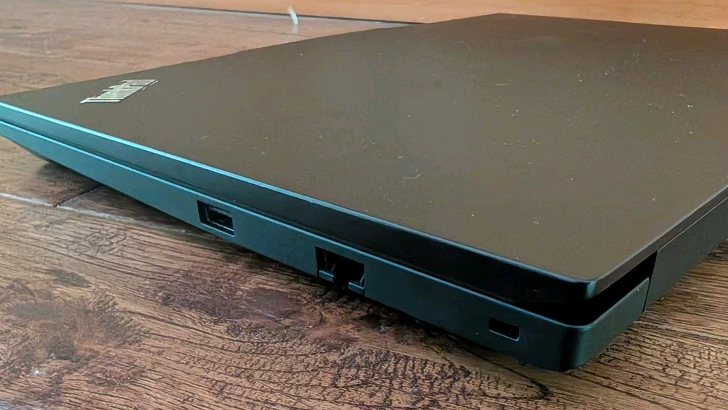 Lenovo Thinkpad E14 Gen 6 w/ Ryzen 3 7335U 16GB Ram Charger Included