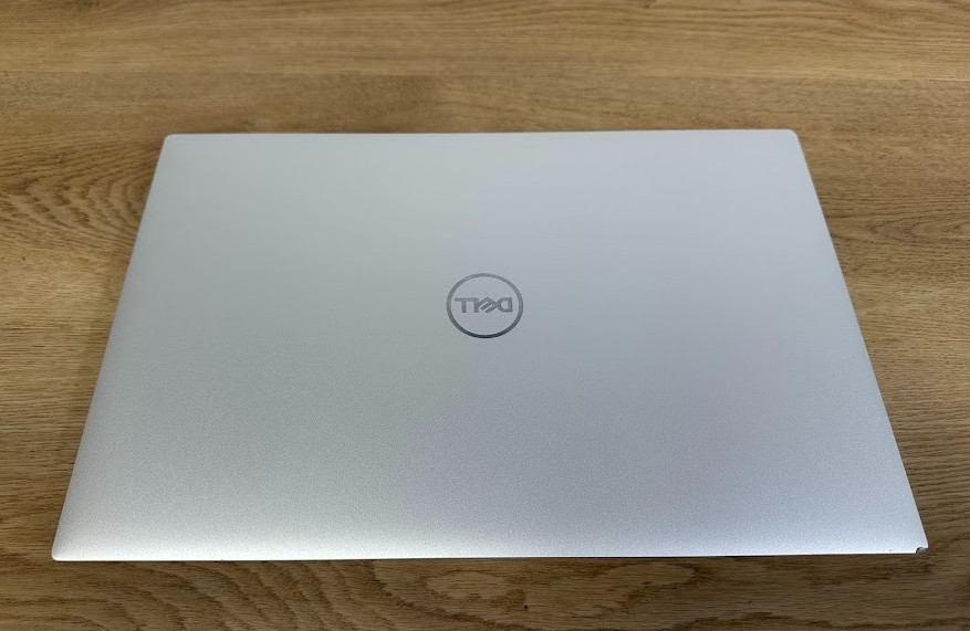 Dell XPS 15 9510, Core i7 11800H, 32GB DDR4, RTX 3050 Ti, 512GB SSD, 2020