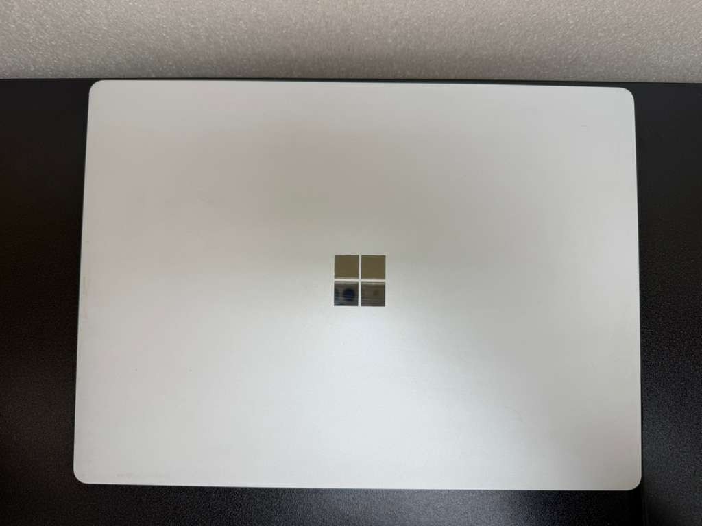 Microsoft Surface Laptop 2 13.5″ Touch i5-8350U 8GB RAM 256GB SSD Win 11 Pro