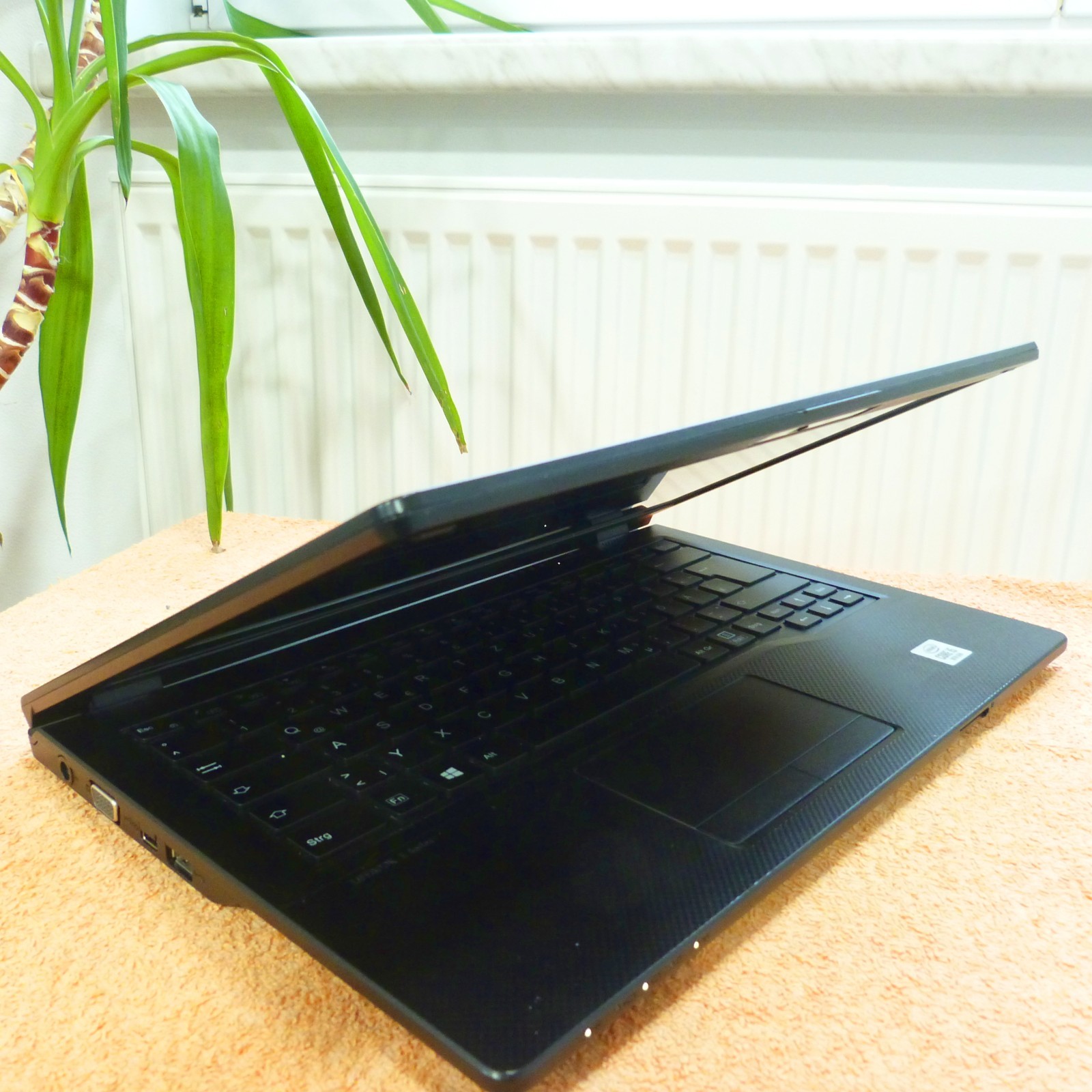 Fujitsu E5410 14″ FULLHD l 16GB RAM NEW l SSD Windows 11 HDMI USBC i5 Gen10