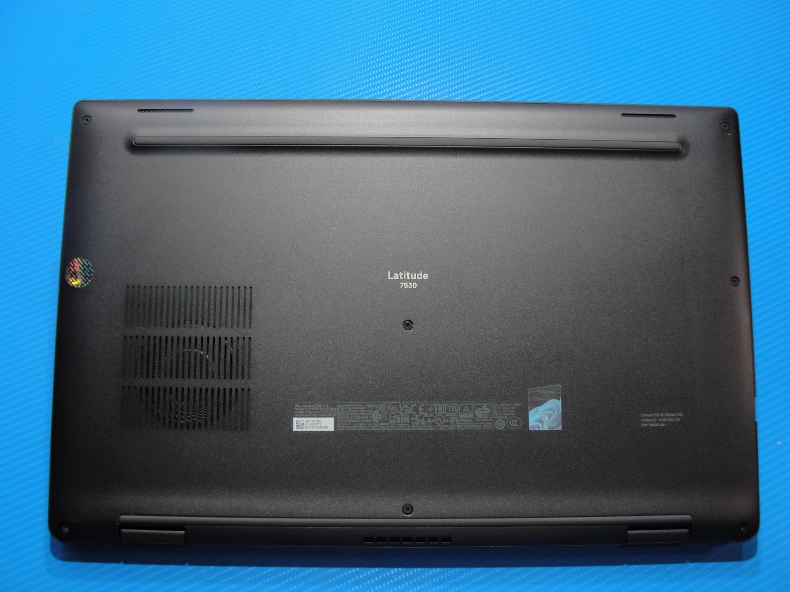 Dell Latitude 7530 15.6″FHD Touch Intel i7-1265U 1.8GHz 16GB RAM 1TB SSD