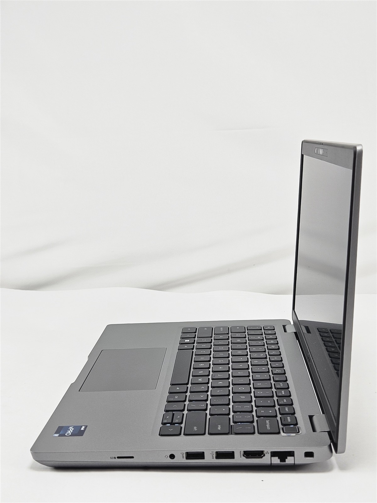 Dell Latitude 5431 i7-1270P 16GB 256GB SSD 14″ FHD Wi-Fi 6E Win11 Home