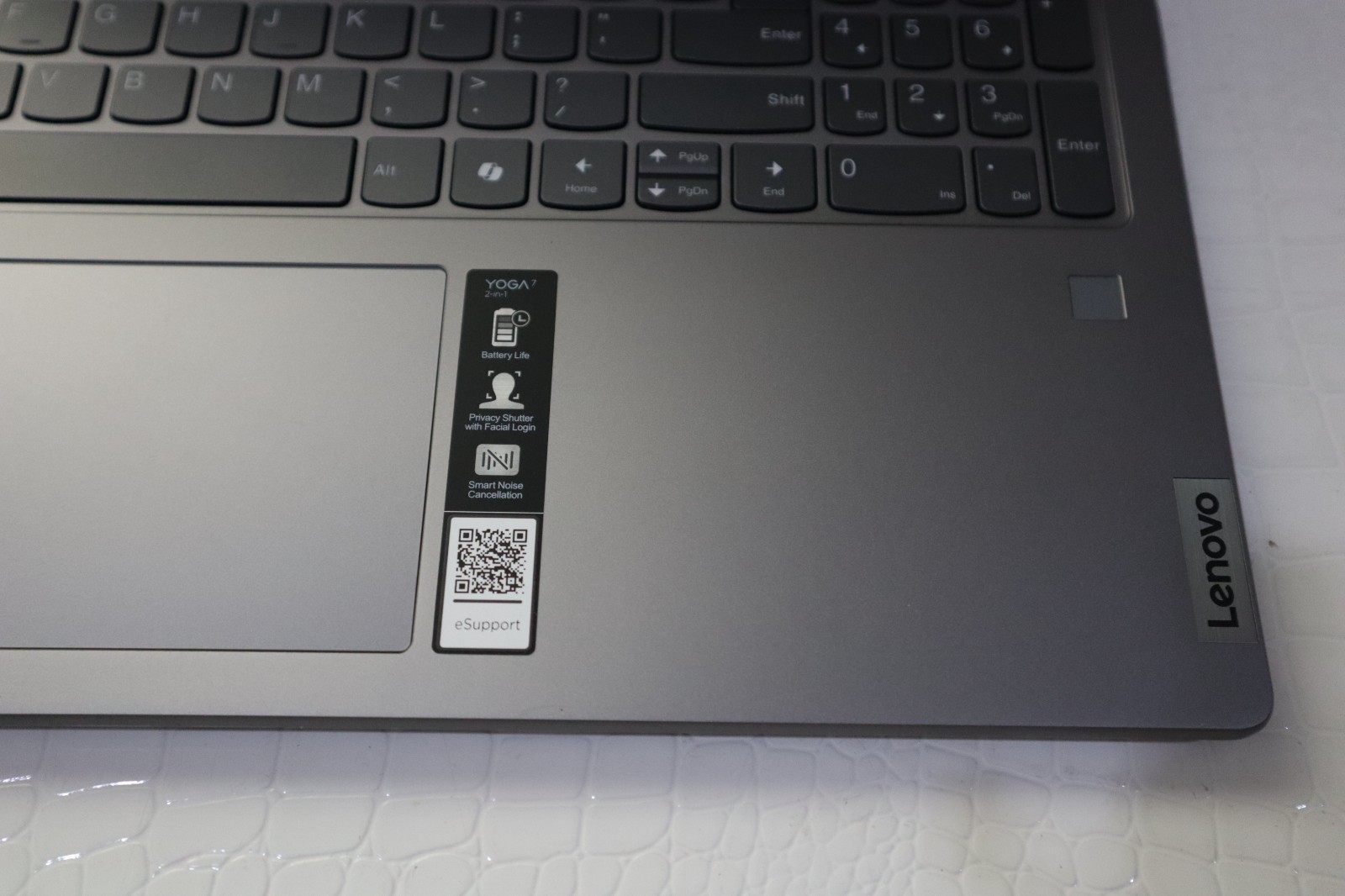 Lenovo Yoga 7 2in1 16AHP9 Touch AMD Ryzen 7 Laptop Barely Used Condition 2024