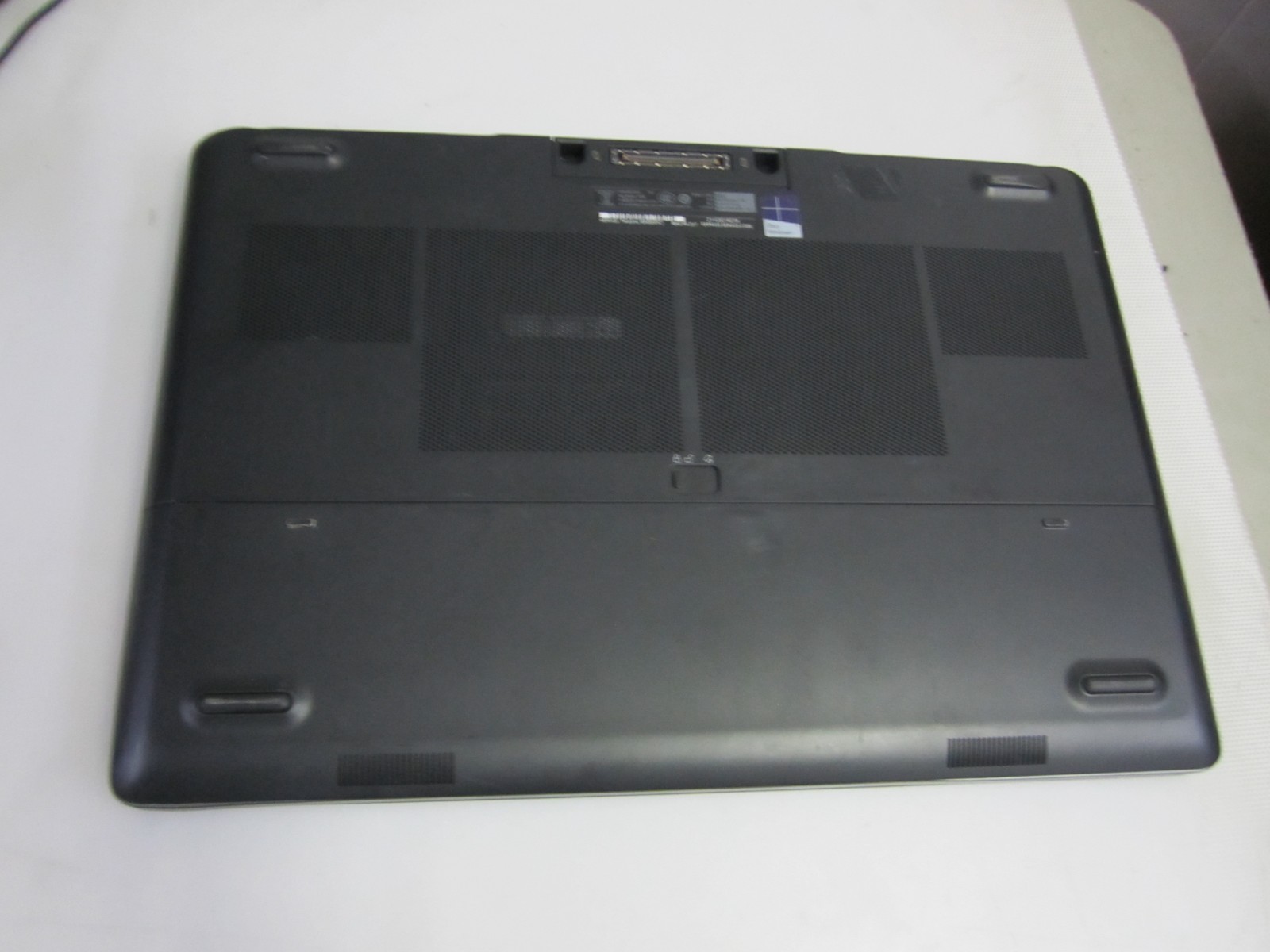 Dell Precision 7710 i7-6920HQ 2.90GHz 512GB M2SSD 16GB, LAPTOP + AC NO BTRY/OS