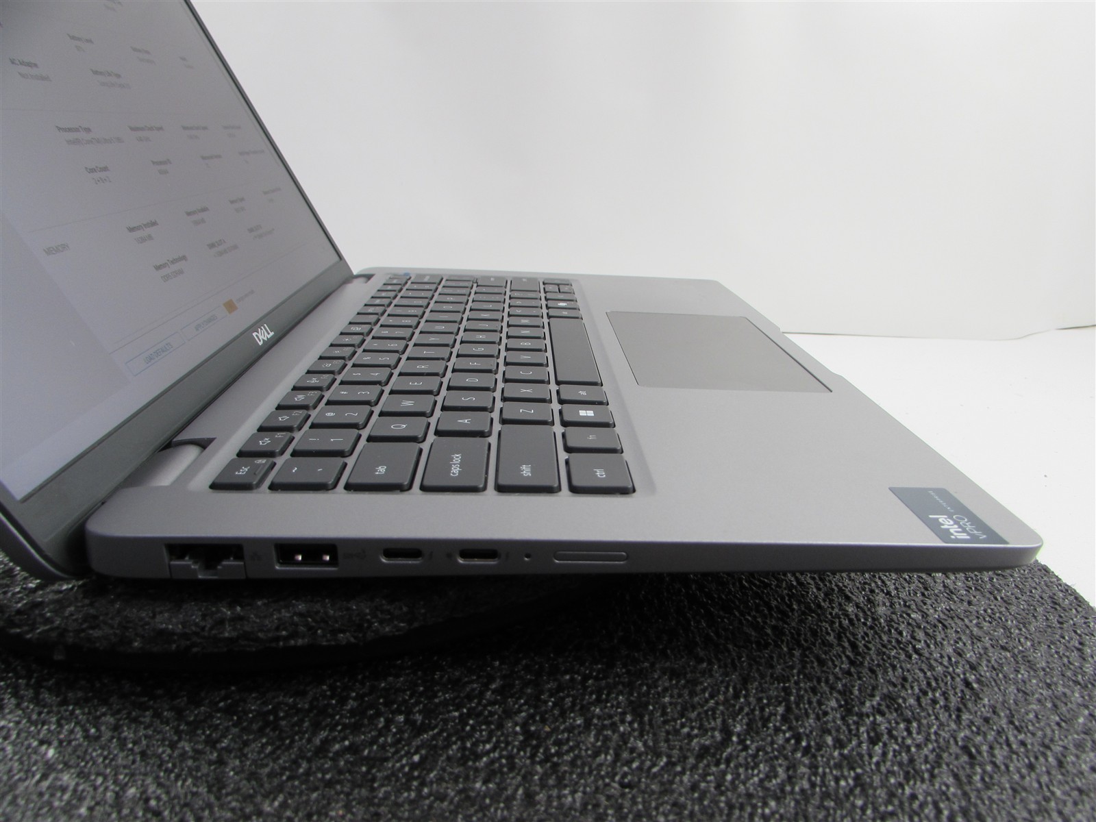 DELL LATITUDE 5450 1920X1080 FHD CORE ULTRA 5 135U 256GB SSD 16GB RAM NO O.S
