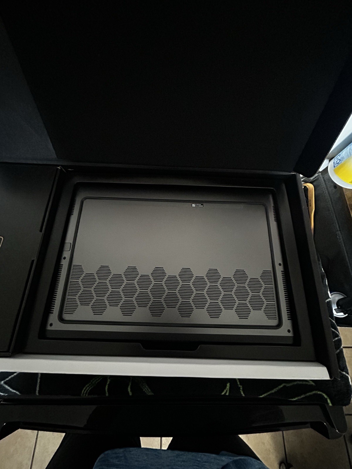 Alienware Dark Metallic Moon M16 R2 16” Gaming Laptop