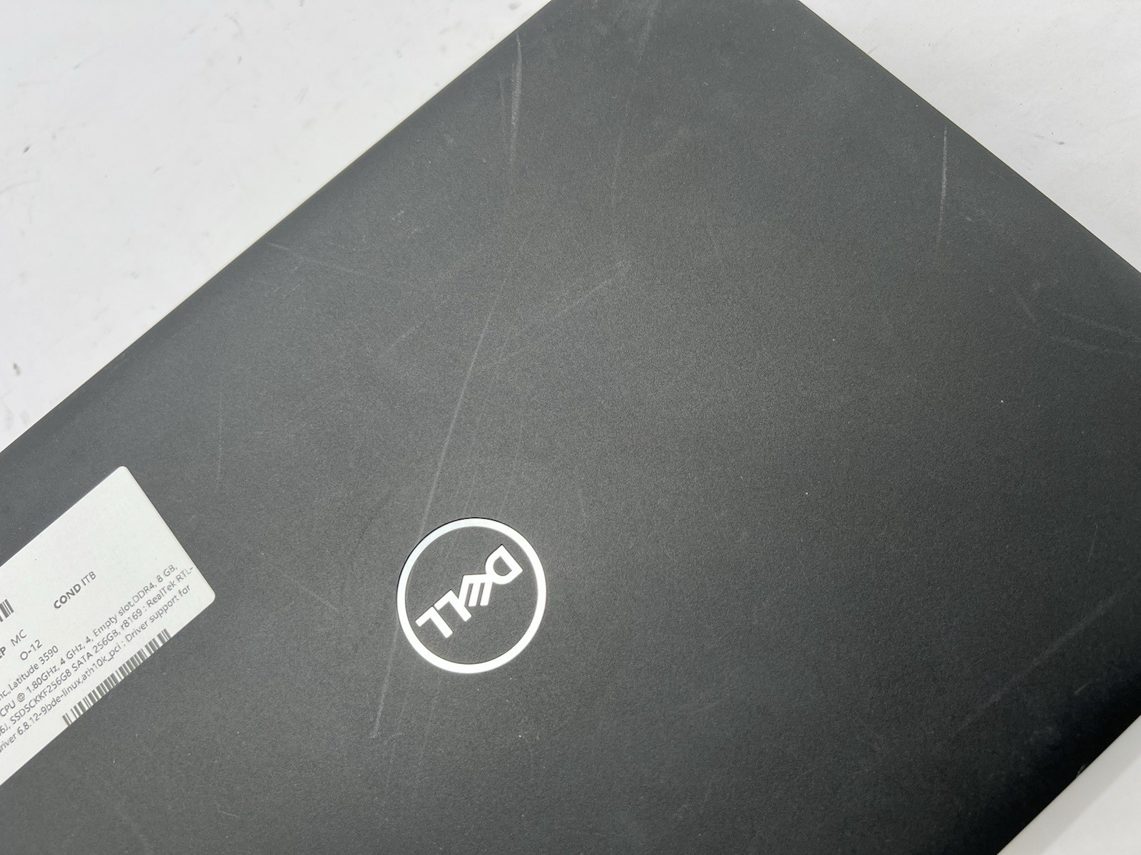 Dell Latitude 3590, i7-8550U CPU, @ 1.80GHz, 8GB RAM, 256GB SSD-No OS/Charger