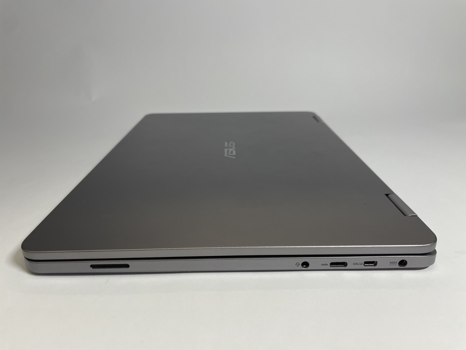 Asus VivoBook Flip 14 J401M Celeron N4000 1.10GHz 4GB, 64GB Convertible 2-in-1