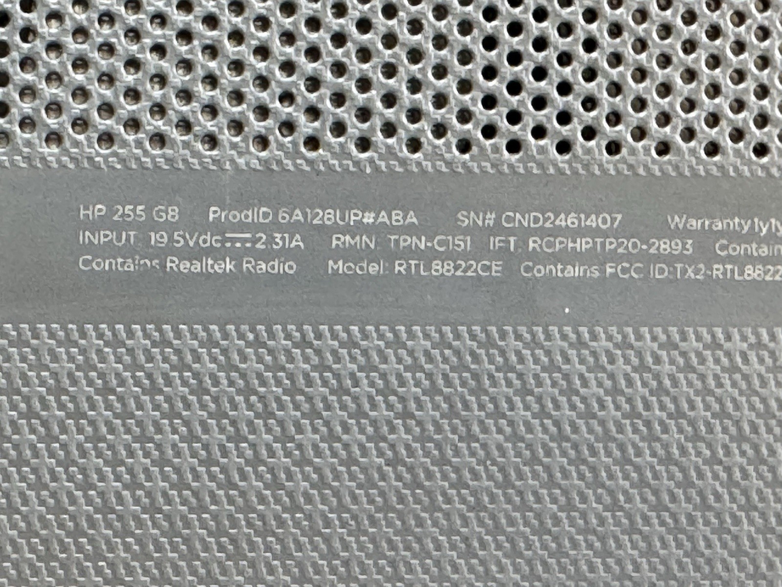 HP 255 G8 Laptop – AMD 3020e Radeon Graphics 4GB RAM – 128GB SSD -broken Screen