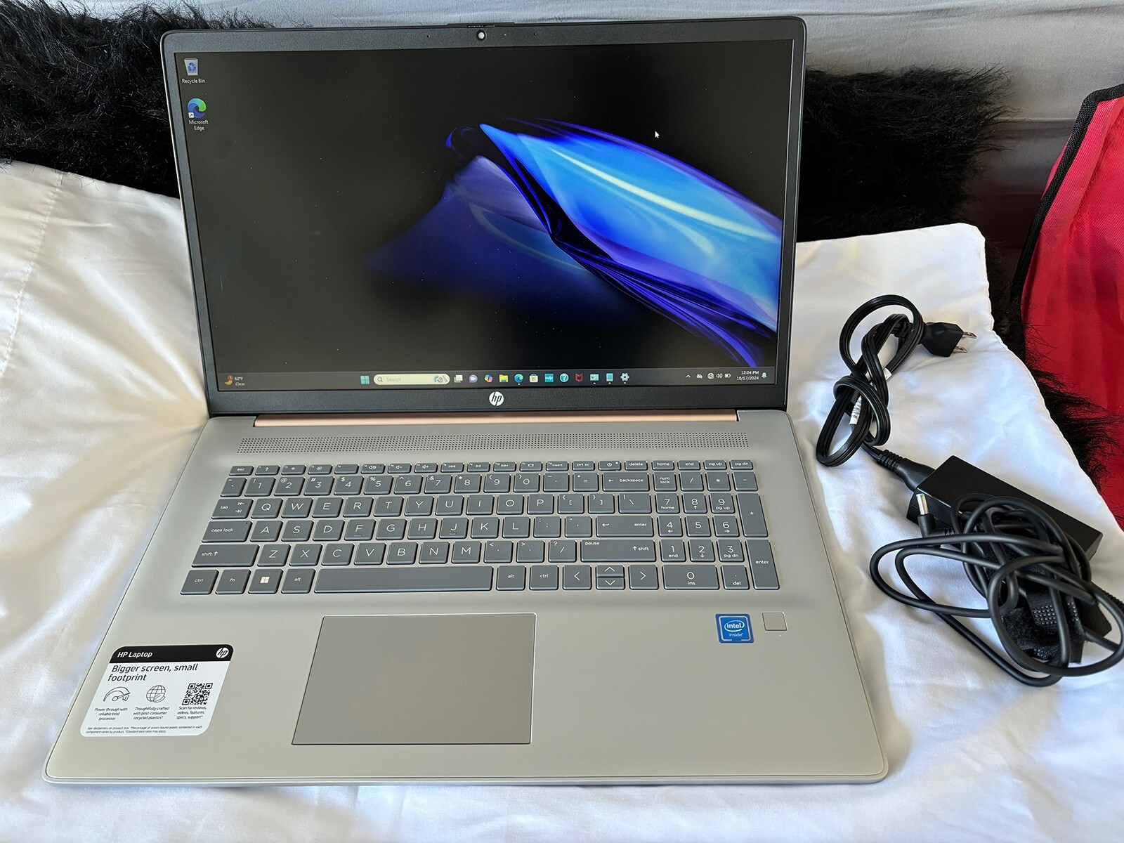 HP 17-cn0445nr – Win11, 4GB RAM, 17.3”, Lightly Used, Excellent Condition, Gold