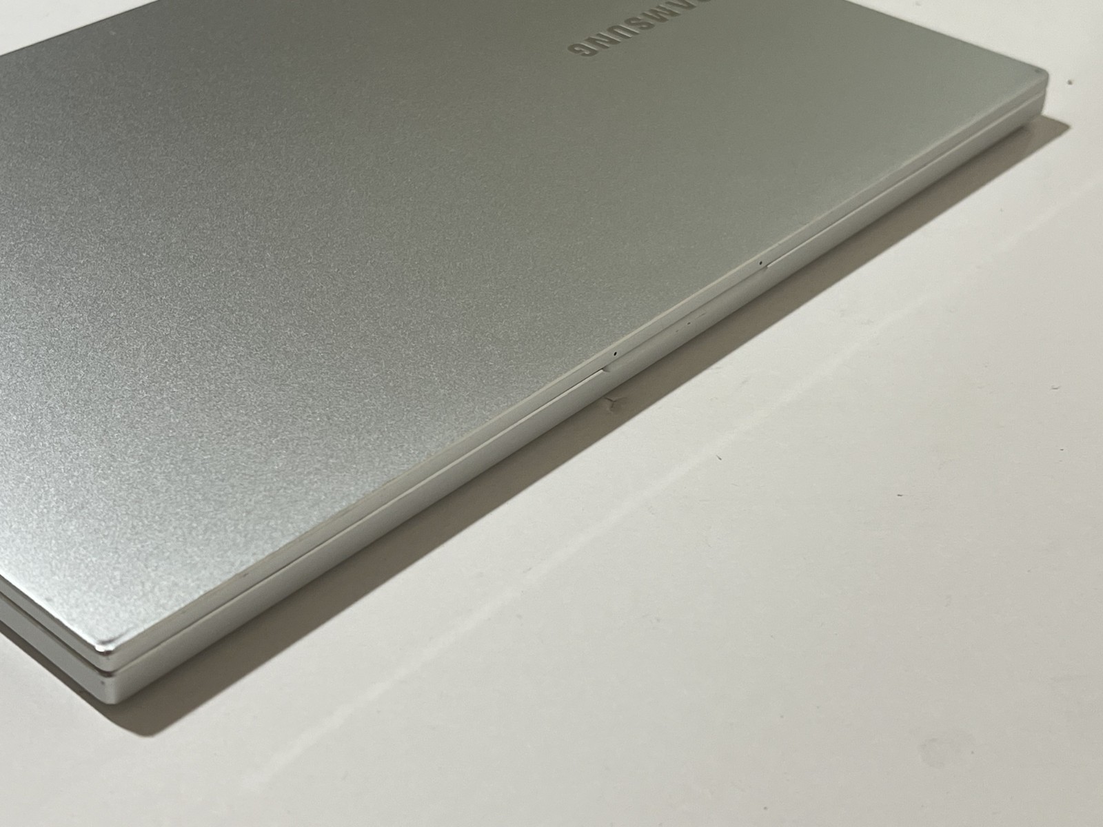Samsung Galaxy Book Flex Alpha 13.3″ 256GB SSD, Intel Core i5 10th Gen NP730QCJ
