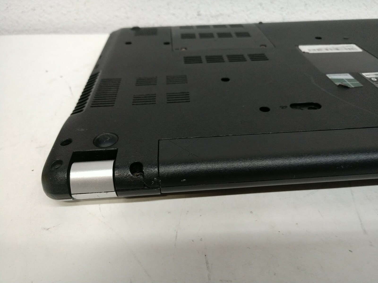 Acer Aspire V5-531 Intel Pentium 987 1.5GHz 4GB 500GB HD DVD BT Win10 *FOR PART*
