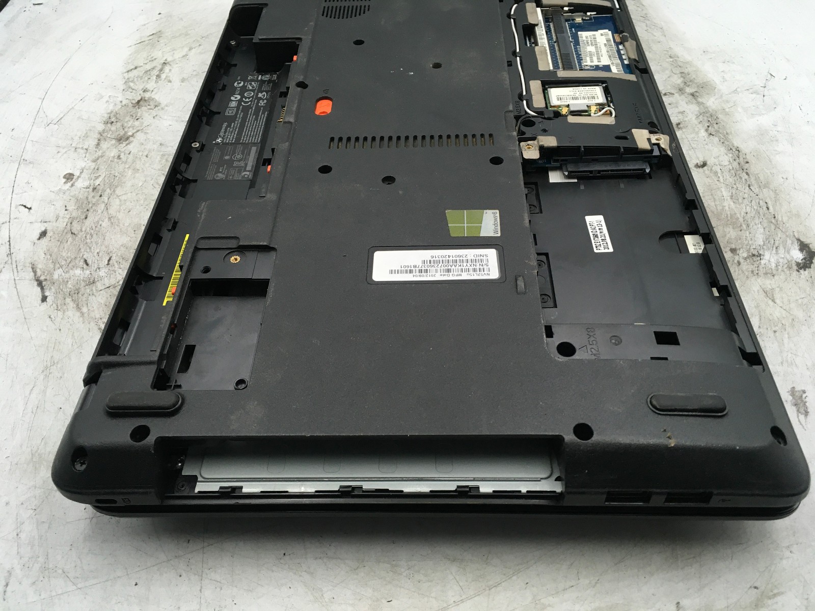 GATEWAY NV52L15U Q5W28 – FOR PARTS/NO POWER – AMD A8-4500M – 4GB RAM – READ -BB