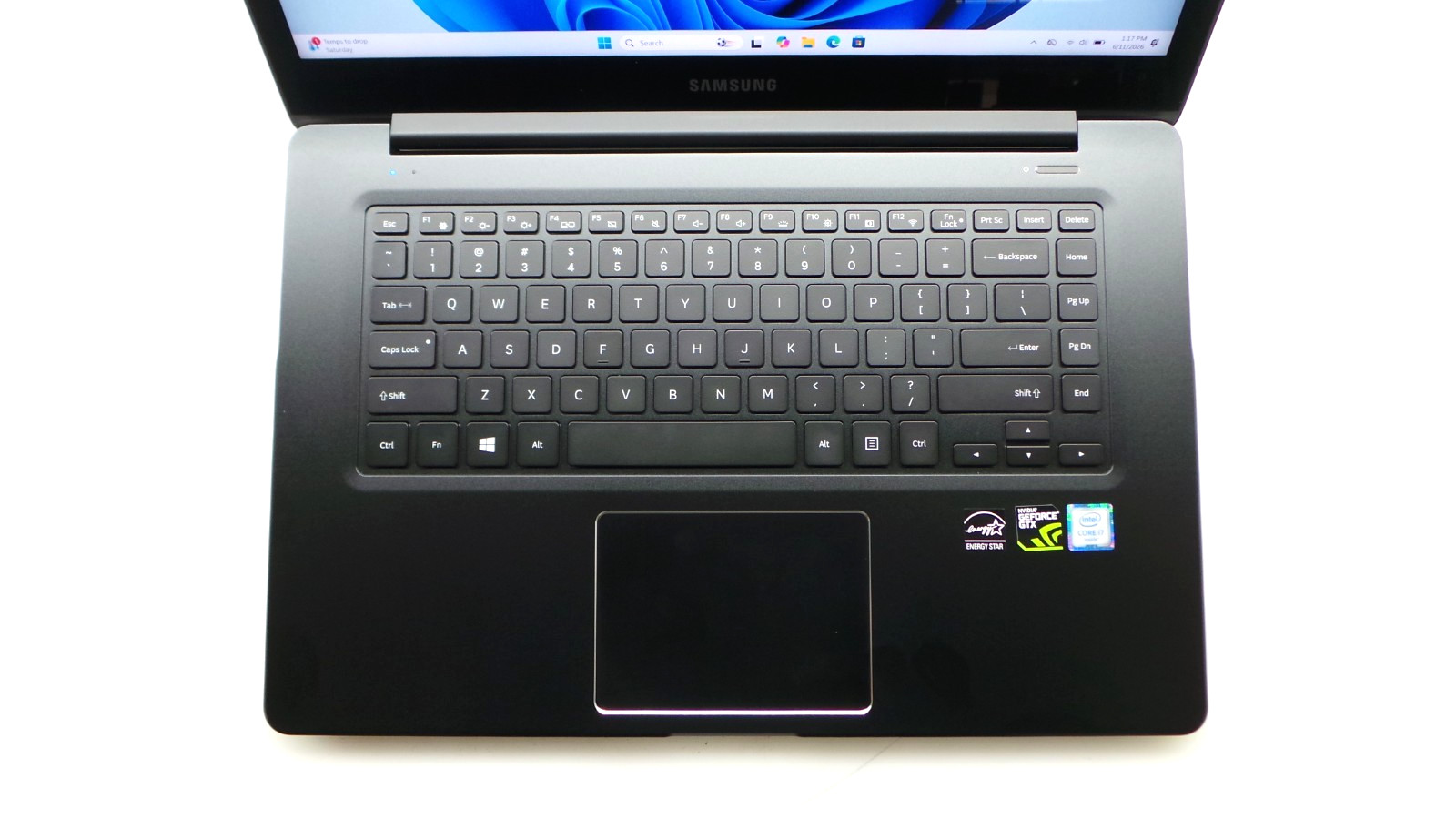 Samsung Notebook NP940Z5L | 15.6″ | i7-6700HQ | 8GB 256GB SSD | Touchscreen