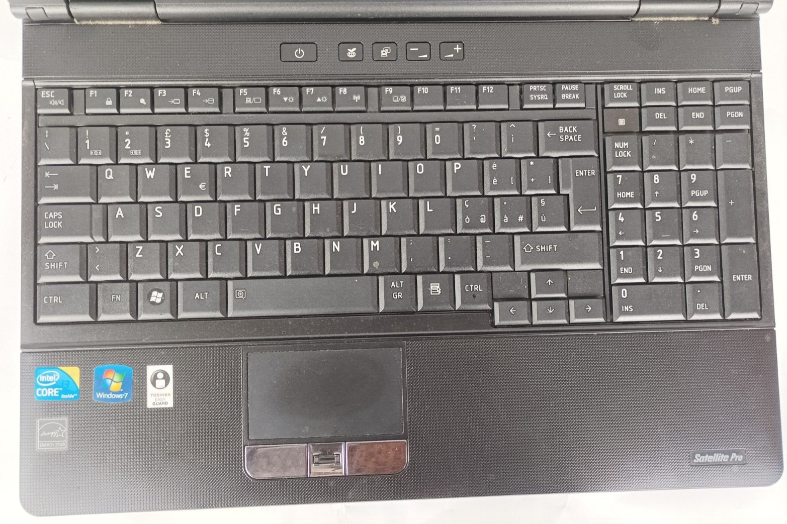 Toshiba S500 Notebook PC i3 M370 4gb DDR3 256gb SSD MiniDP Esata DVD Windows 10