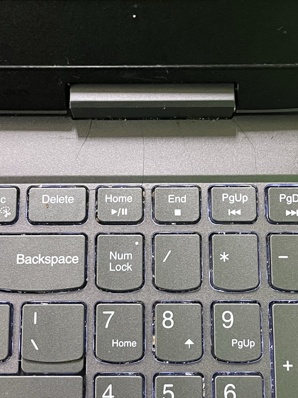 Lenovo LOQ 15IRH8 1TBSSD Intel Core i5-13420H 2.1GHz 8GB NVIDIA GeFORCE RTX 3050