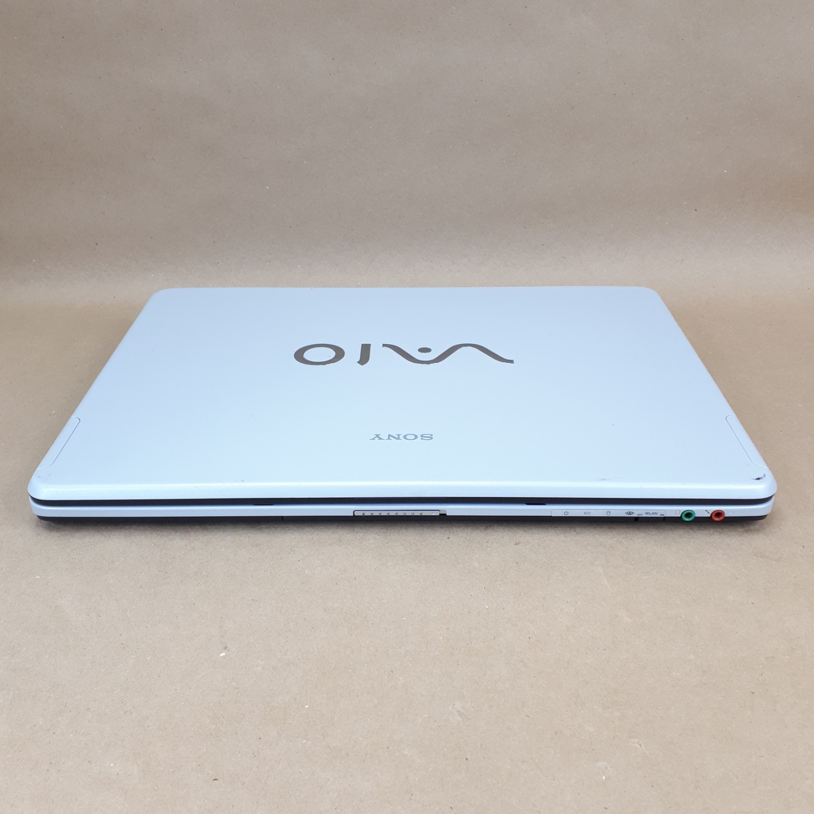 Sony VAIO VGN-FS315H 15.4″ Laptop Pentium M740 Boot/BIOS 2GB RAM No HDD/Battery