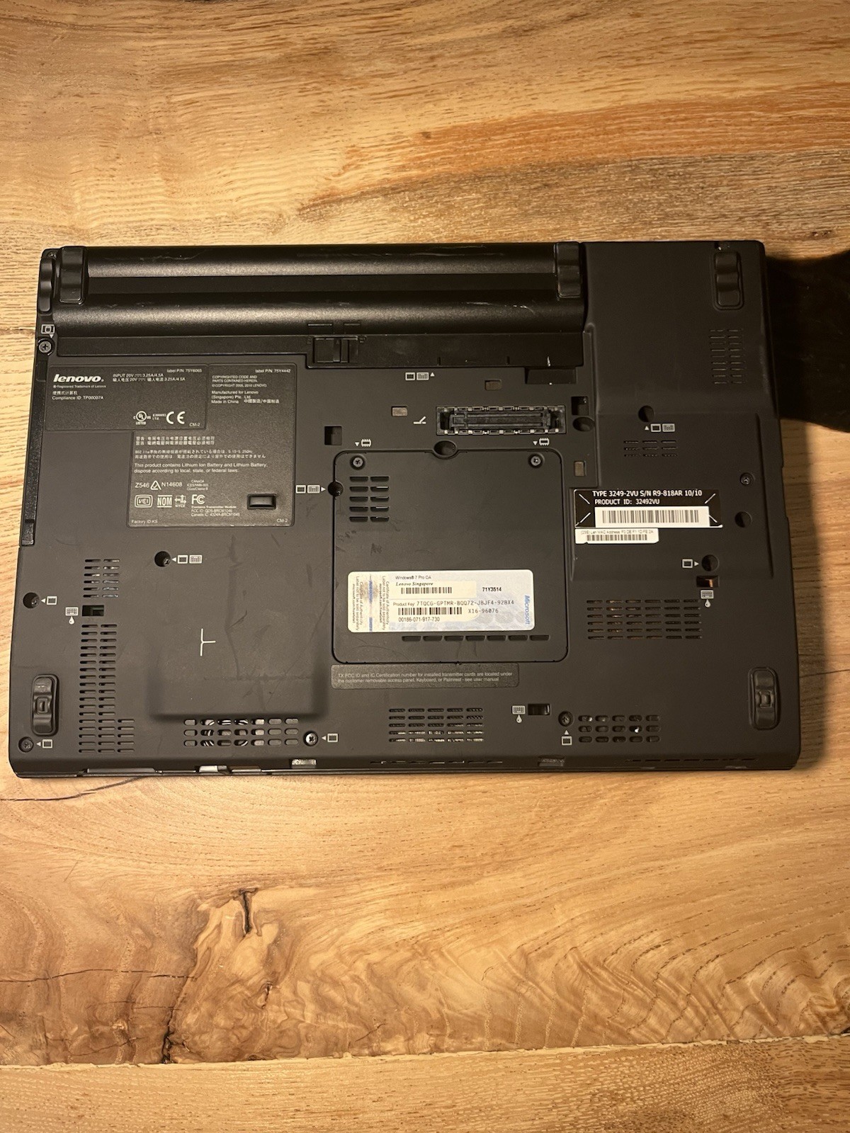 Lenovo Thinkpad X201 Laptop Intel Core i5 Windows 7 Pro OA / Black