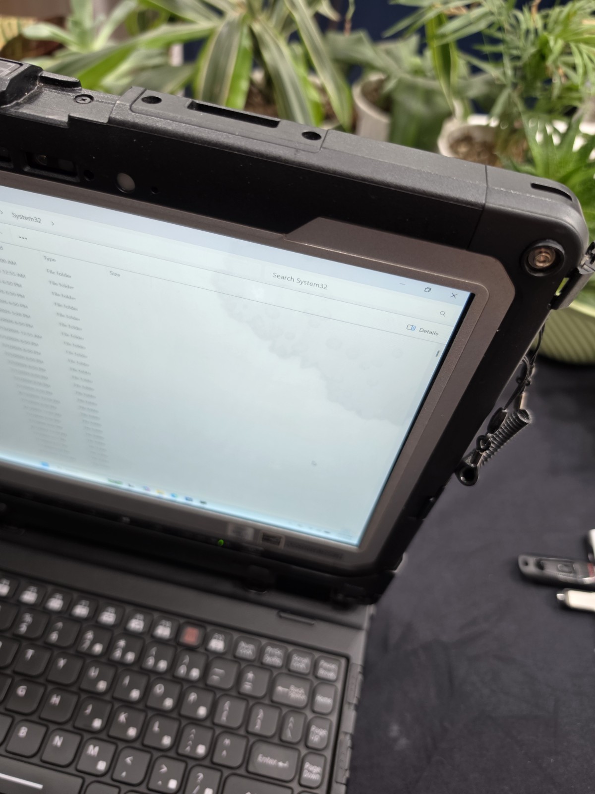 Panasonic Toughbook CF-33 Mk2 i7 32GB 1TB NVMe 4G LTE Premium Keyboard Dock