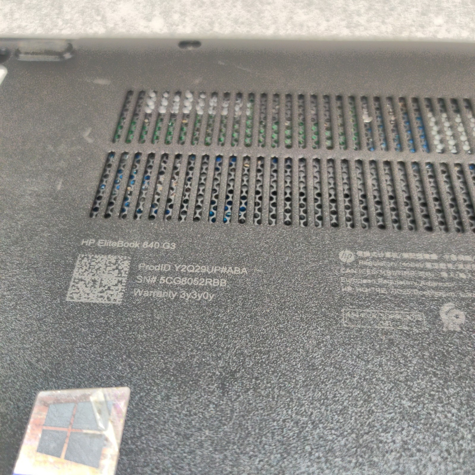 HP EliteBook 840 G3 i5 8GB RAM NO SSD/OS/AC FOR PARTS WON’T POWER ON, Bad LCD