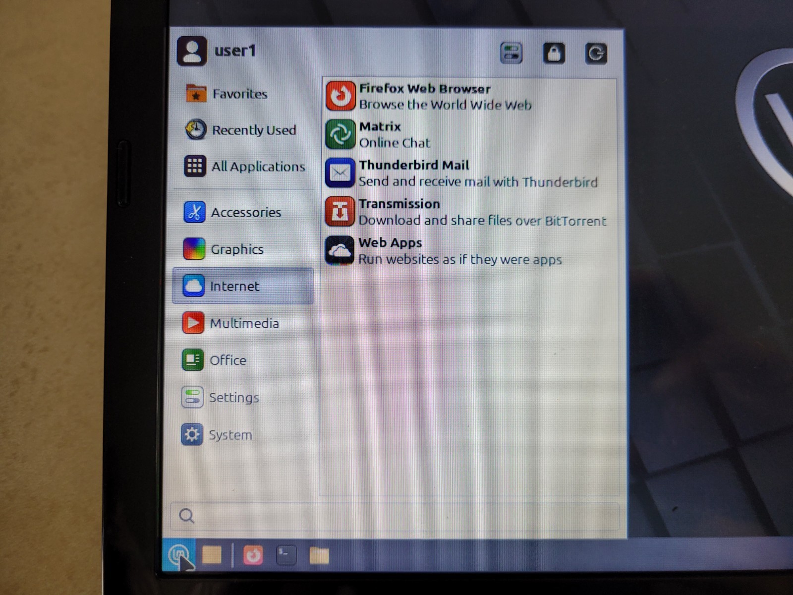 Dell Inspiron 1545 Laptop Pentium Dual Core T4400 4G RAM Windows 10/Linux Mint