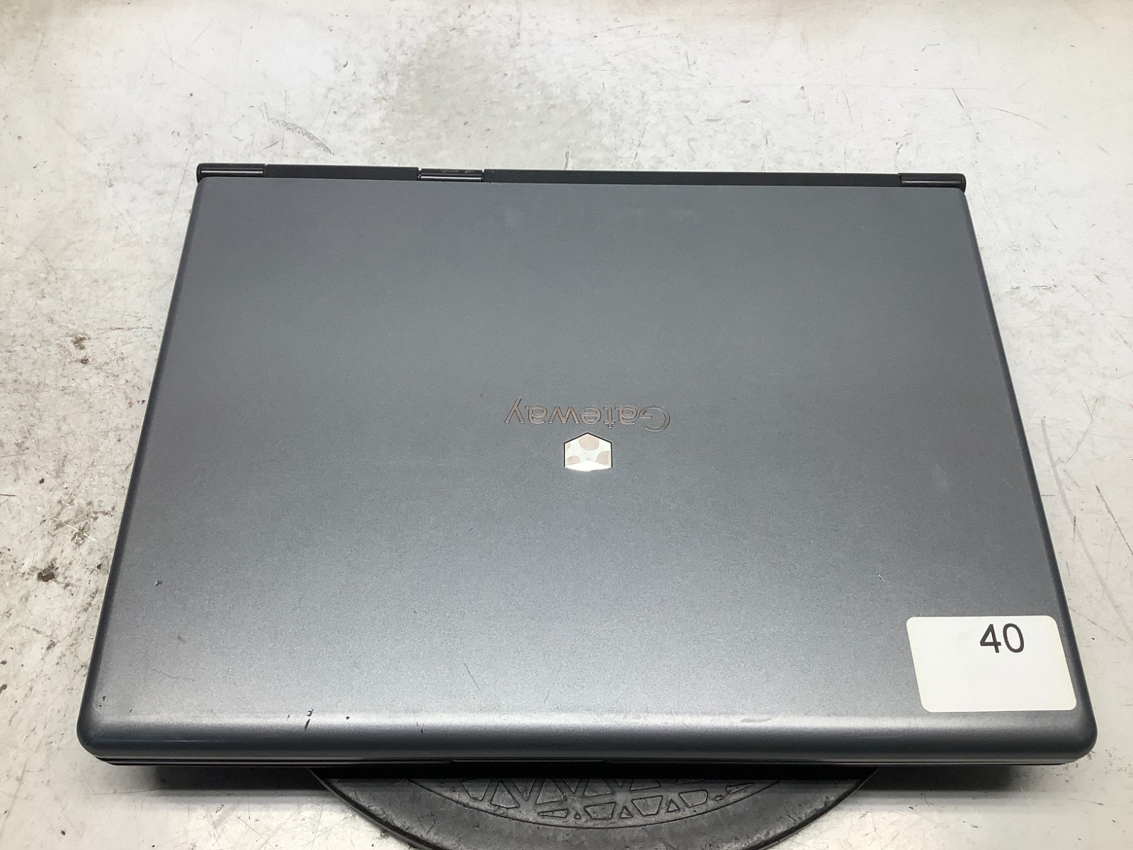 Gateway W350A AMD Turion 64 X2 TL-60 2000MHz 1.5 GB NO HDD/Battery