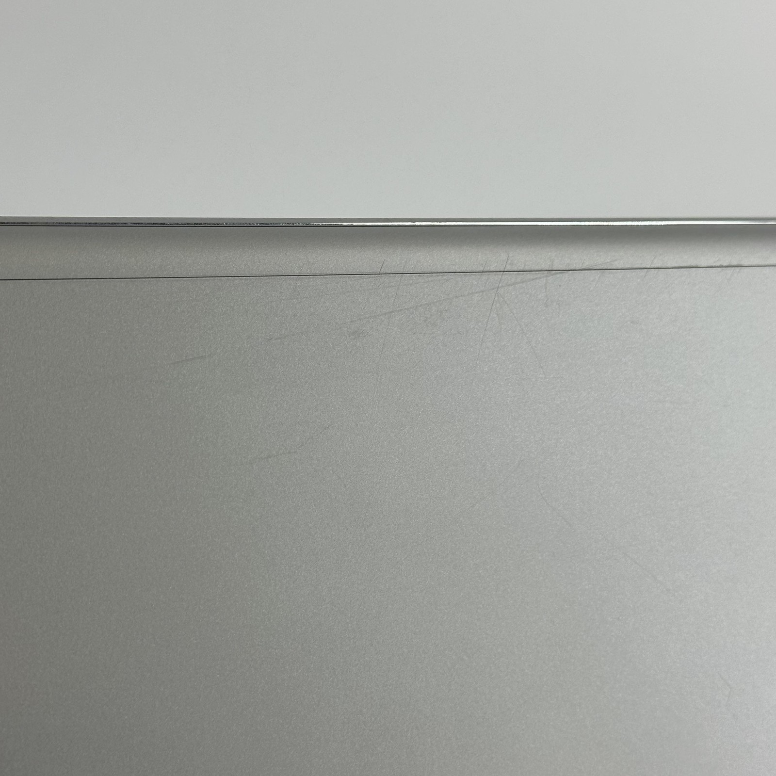 Microsoft Surface Book 2 15 3.5K TOUCH i7-8650U 16GB 512GB GTX 1060 – GOOD